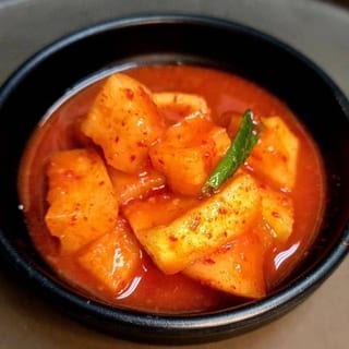 Radish kimchi/깍두기