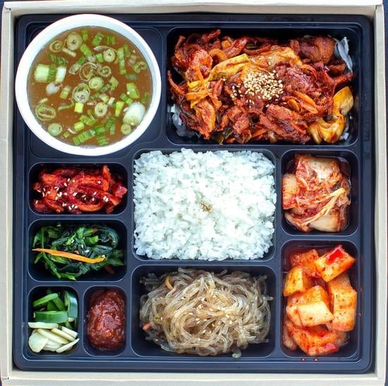 Premium spicy pork bulgogi dosirak/프리미엄 제육볶음 도시락.